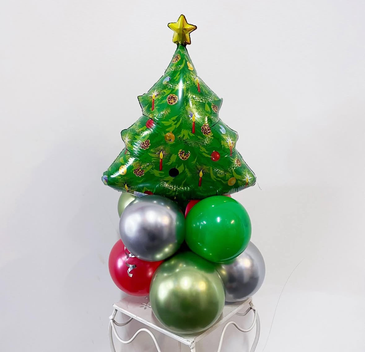 Puffball Centrepiece with mini shape