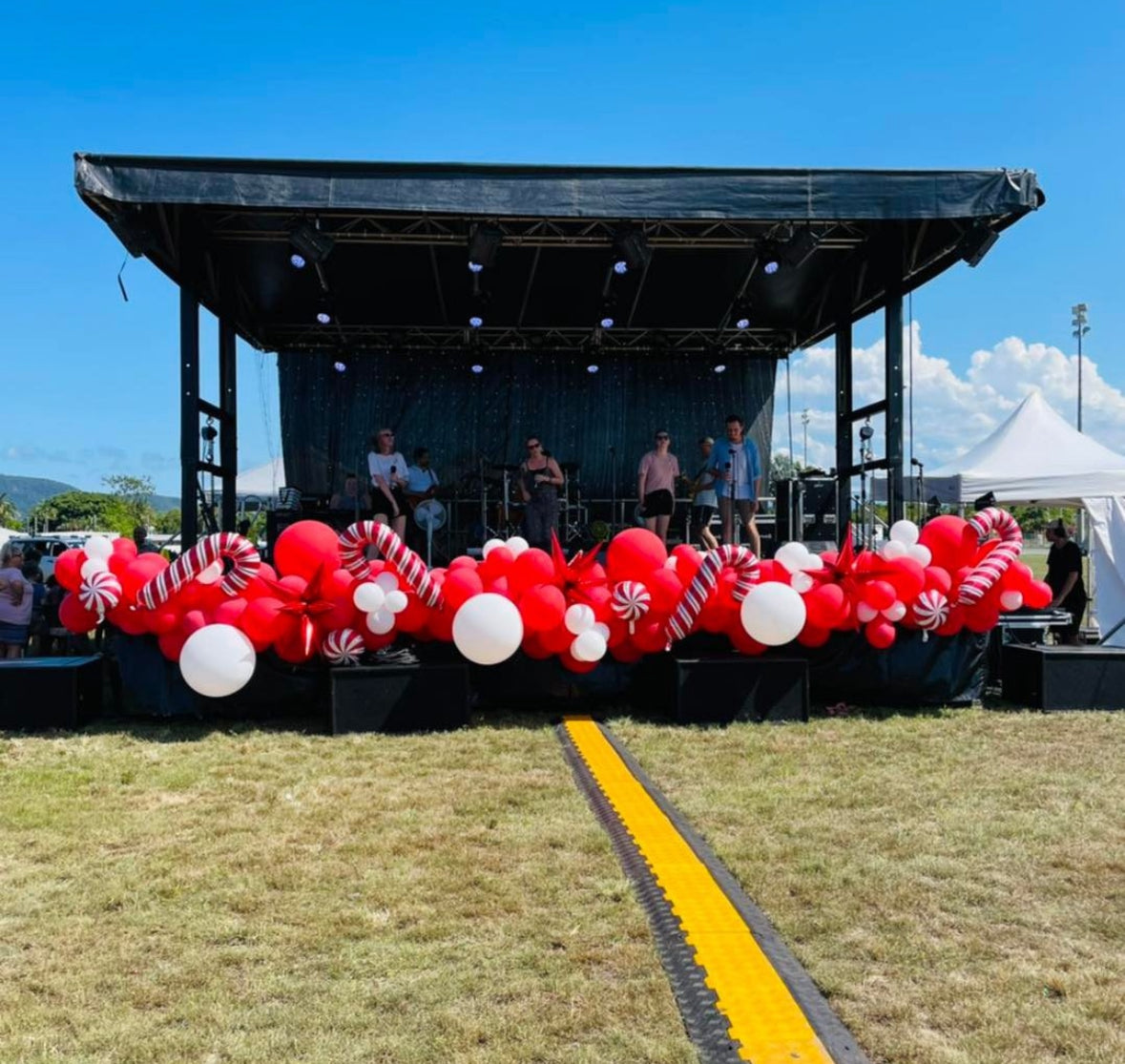 3m Christmas Balloon Garland with Foil Balloon Accents
