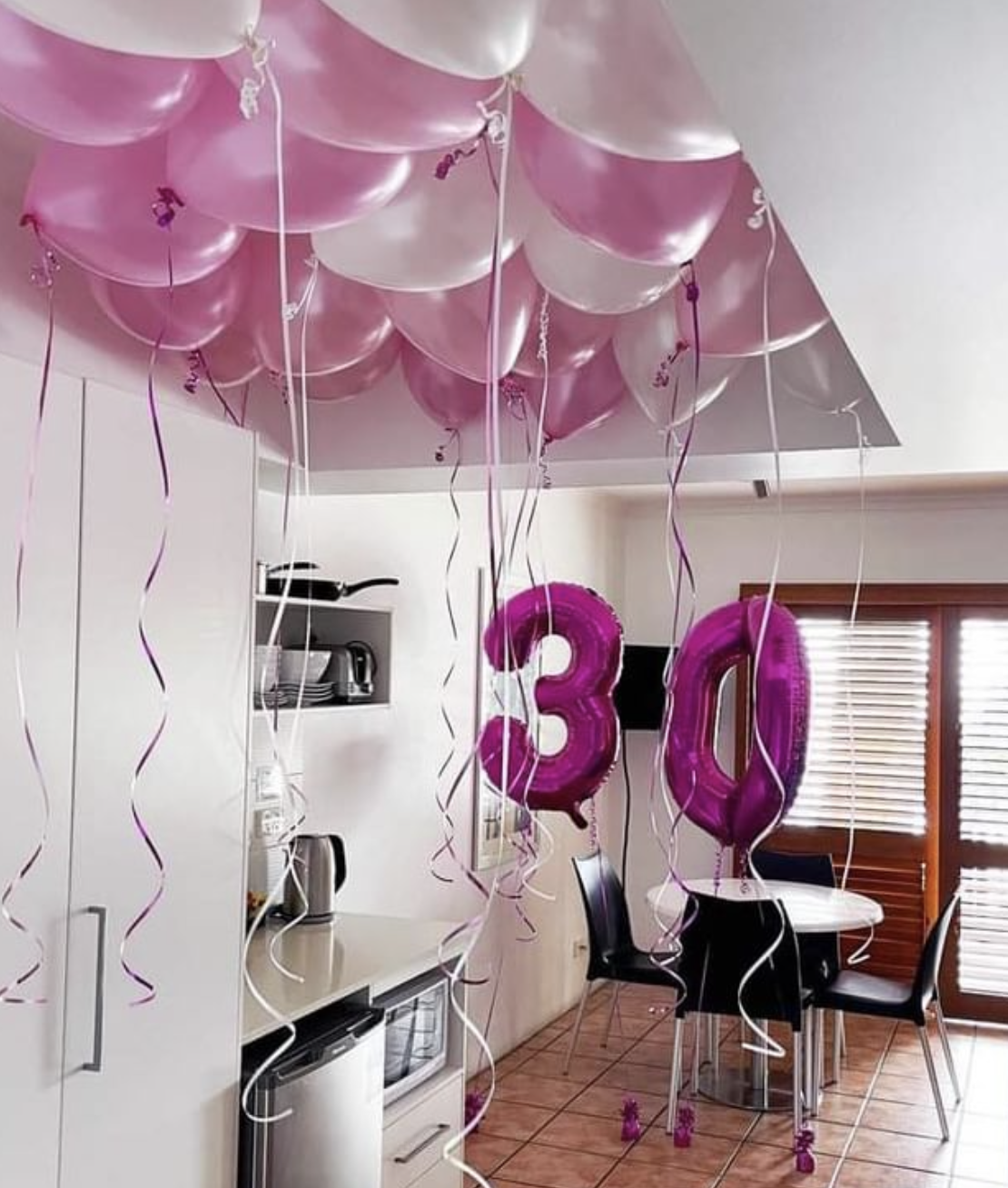 Hotel Decorating Kit 5)