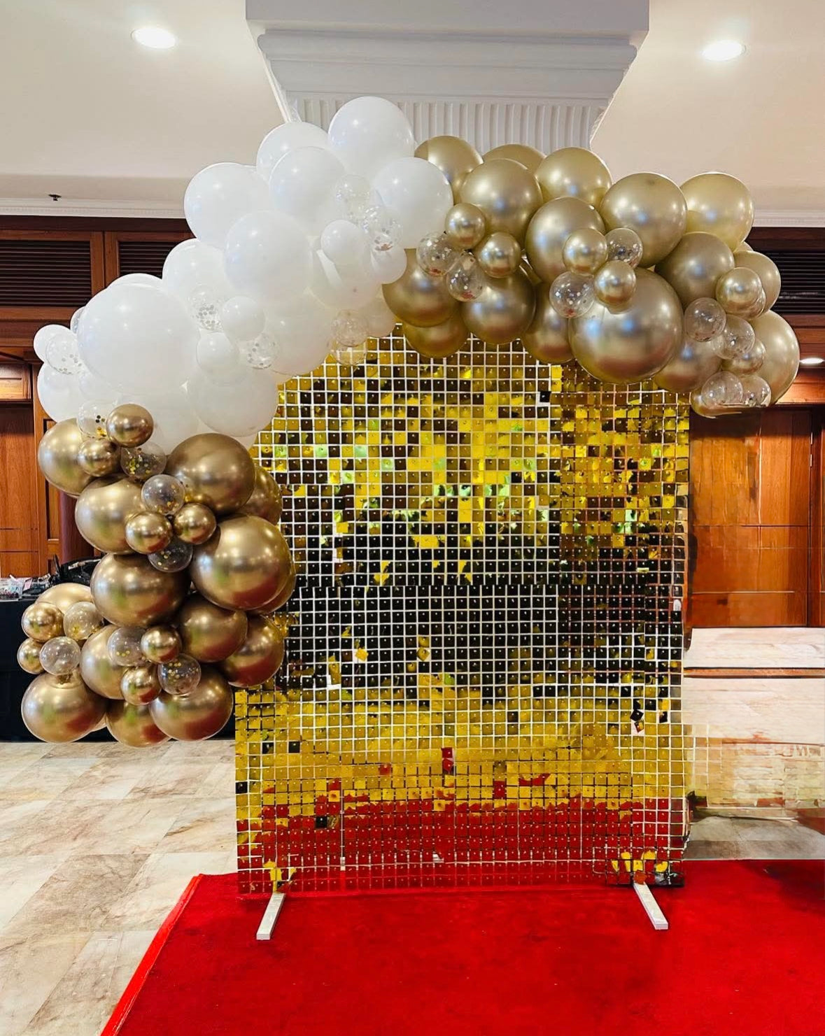 Shimmer Wall Hire - Gold with Balloon Garland
