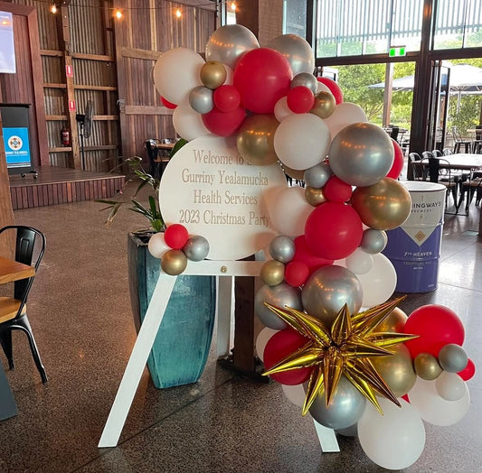 Christmas Sign and Garland